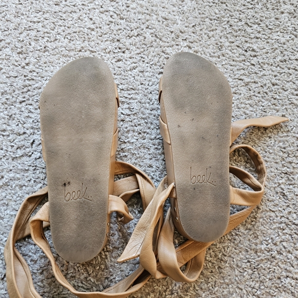 beek.. Parula Sandals In Honey Size 8 - Picture 5 of 12